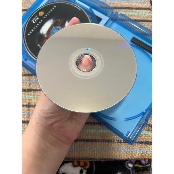 The Dark Knight Batman Blu Ray 2 Disc Set Pre-Loved - Picture 6 of 6